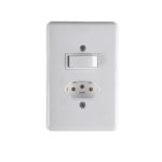 ILUMI - CJ INTER SIMPLES 6A C/ TOMADA 2P+T 20A 250V~ STYLUS