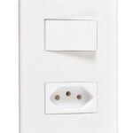 PEE ALFA CJ. INTER. PARALELO + TOMADA 2P+T 10A C/ PLACA