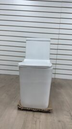 VASO SANITARIO MONOBLOCO QUADRADO BRANCO C/ ASSENTO SOFT CLOSE